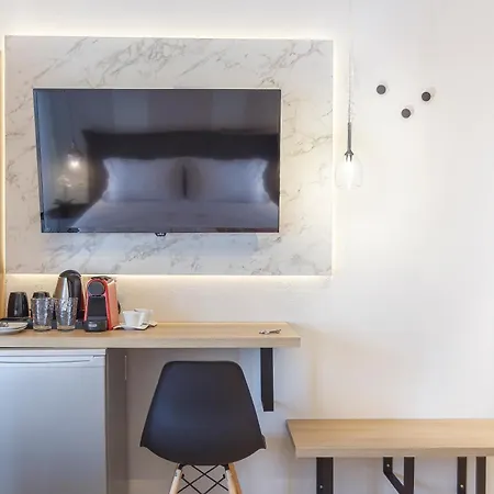 9 Luxury Hotel apartamentowy Sarti