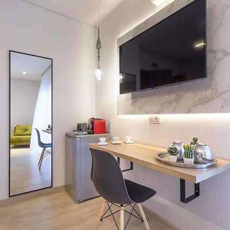 9 Luxury 3*